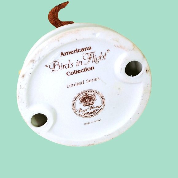 Eagle Figurine Americana "Birds In Flight" Collection Limited Series & Wood Base - Picture 9 of 9